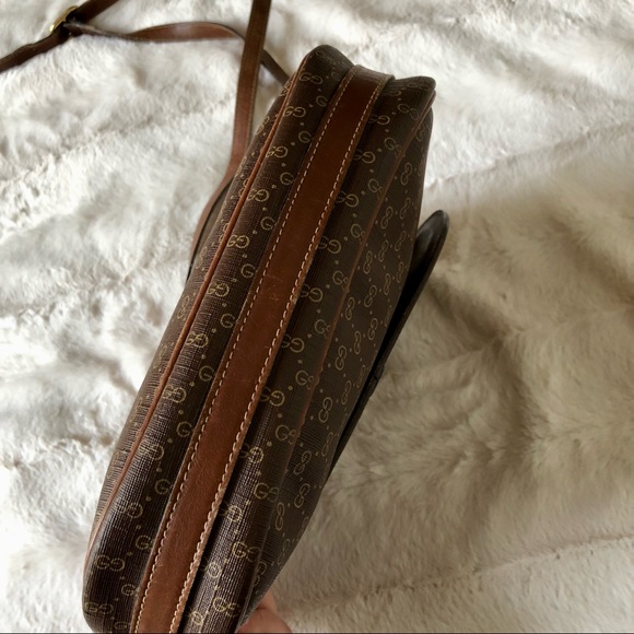 Gucci Vintage Micro GG Monogram Crossbody Bag - Picture 15 of 16